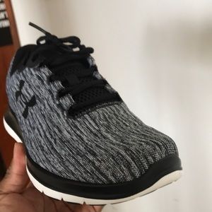 UNDER ARMOUR  running sneakers